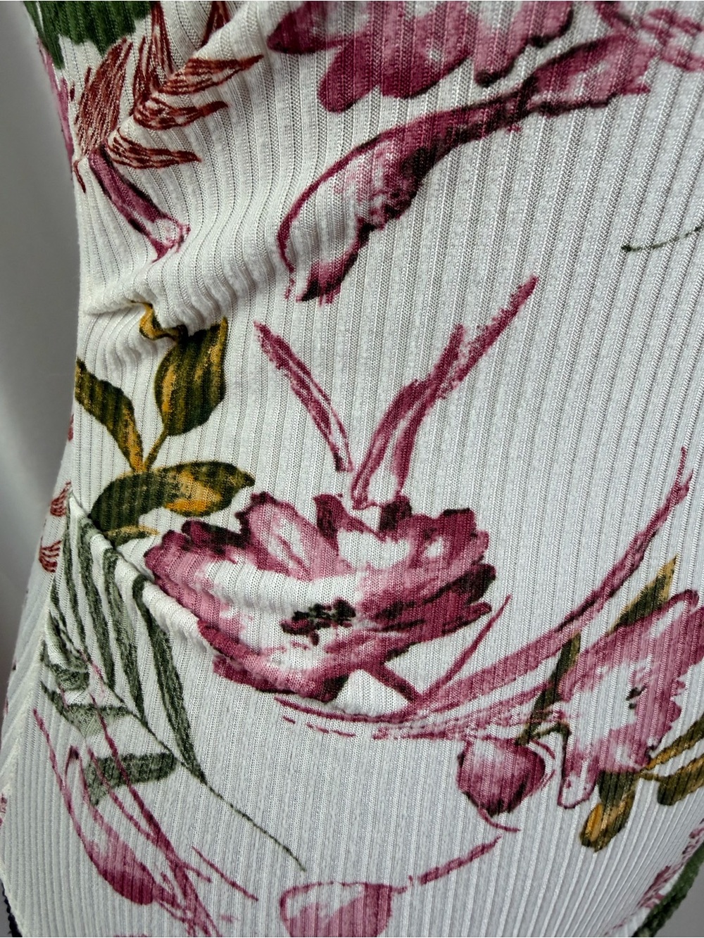 ASTR the Label Floral Ruffle Top Ribbed Stretch Romantic Boho Bodysuit Small - Picture 6 of 13